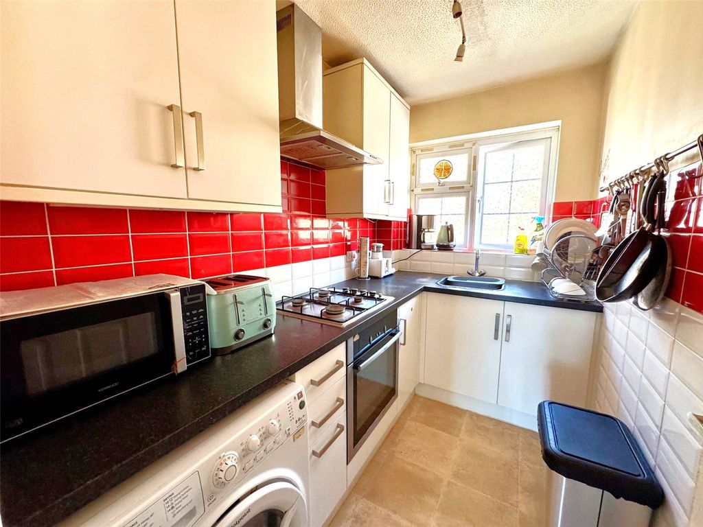 Property photo 2 of 9 Picture No. 08