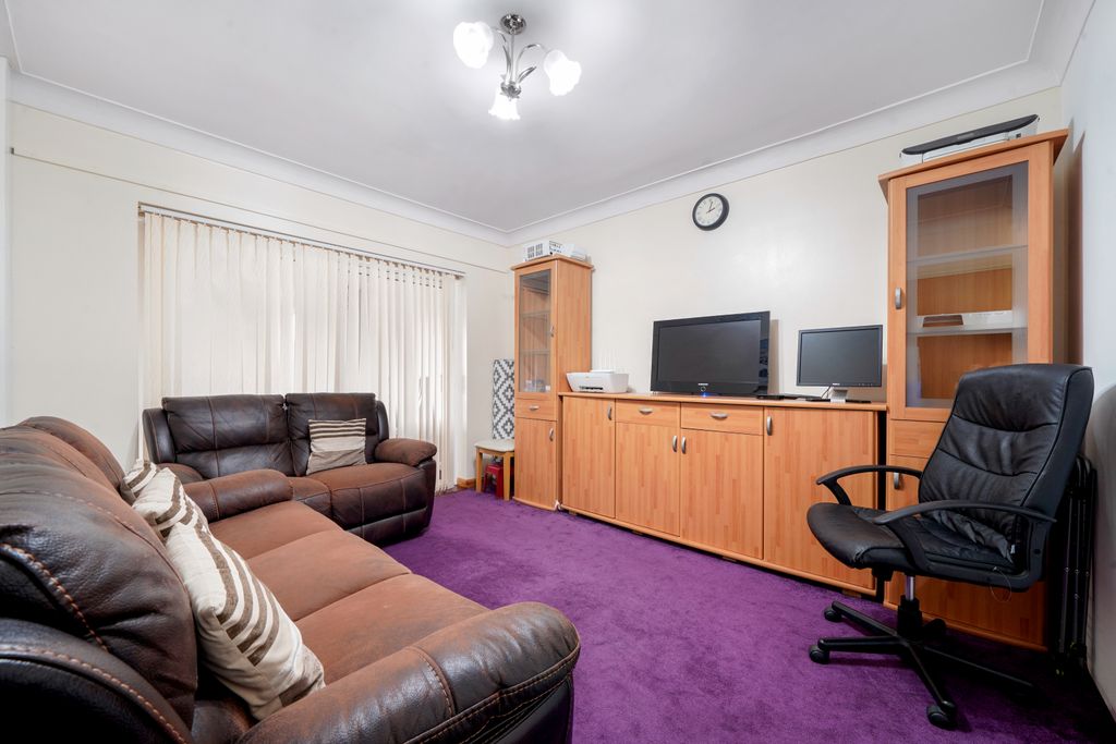 Property photo 2 of 14 Gallery