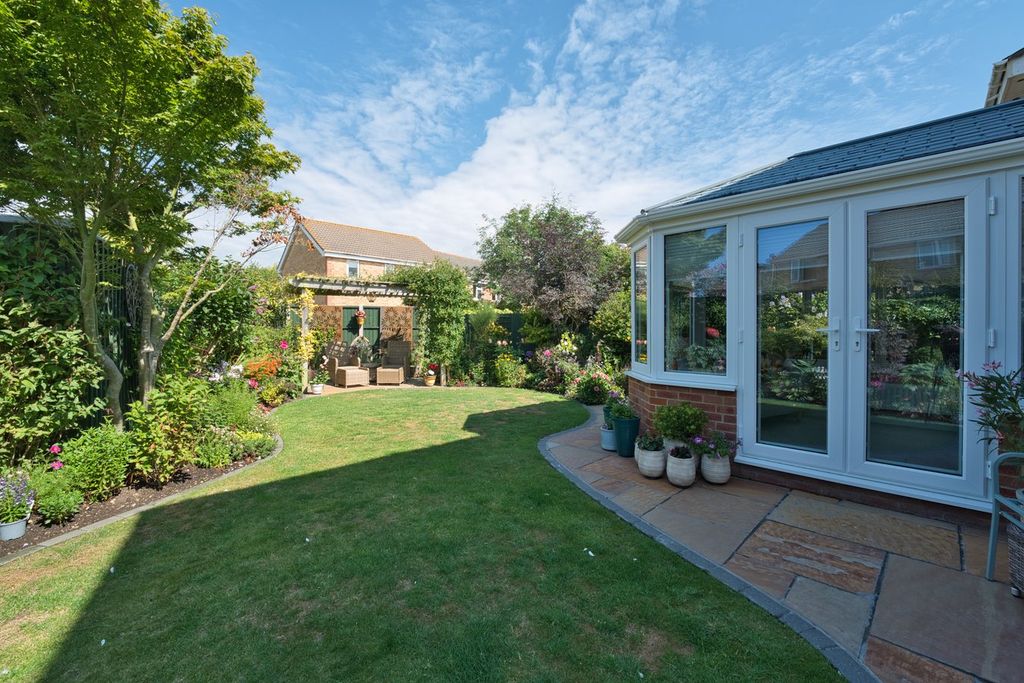 Property photo 2 of 24