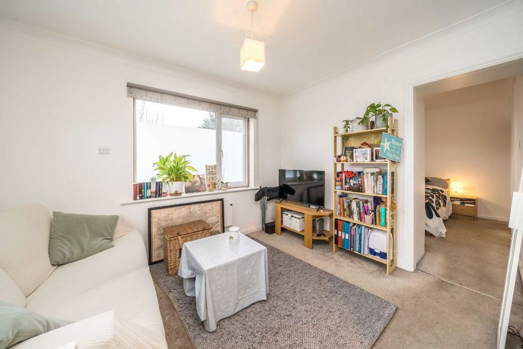 Property photo 2 of 4