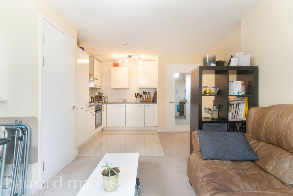 Property photo 1 of 8 Reception Room