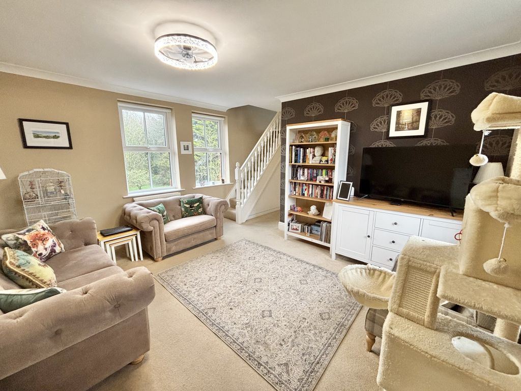 Property photo 3 of 20