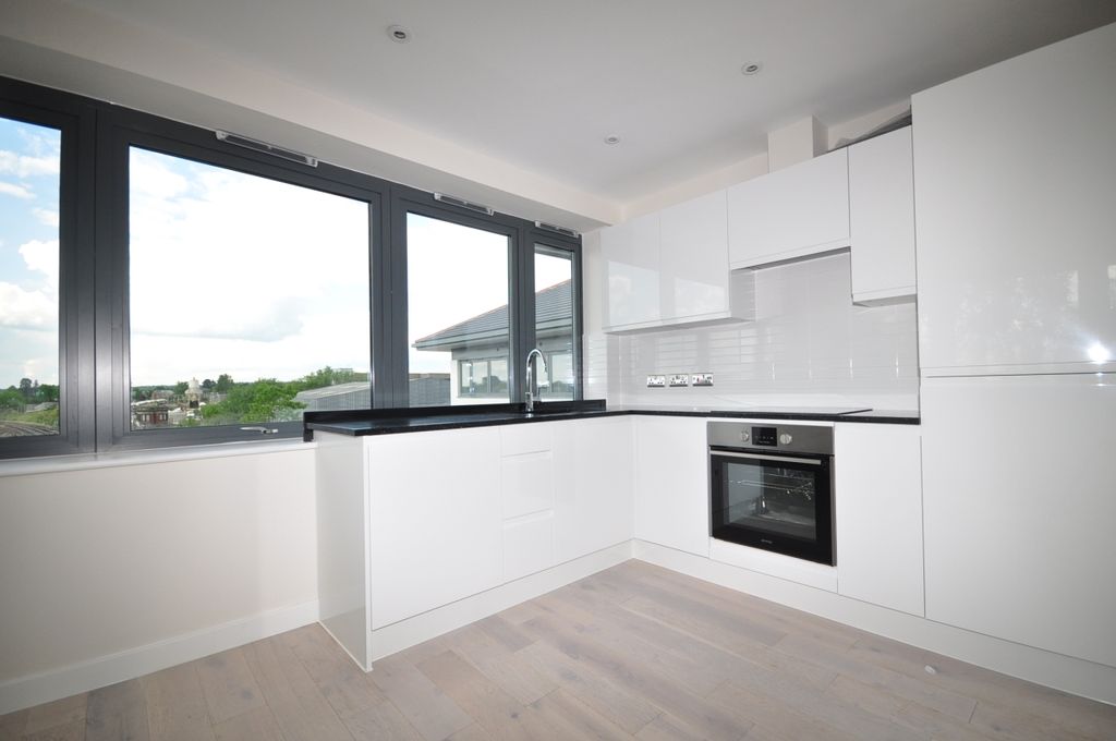 Property photo 2 of 10 227