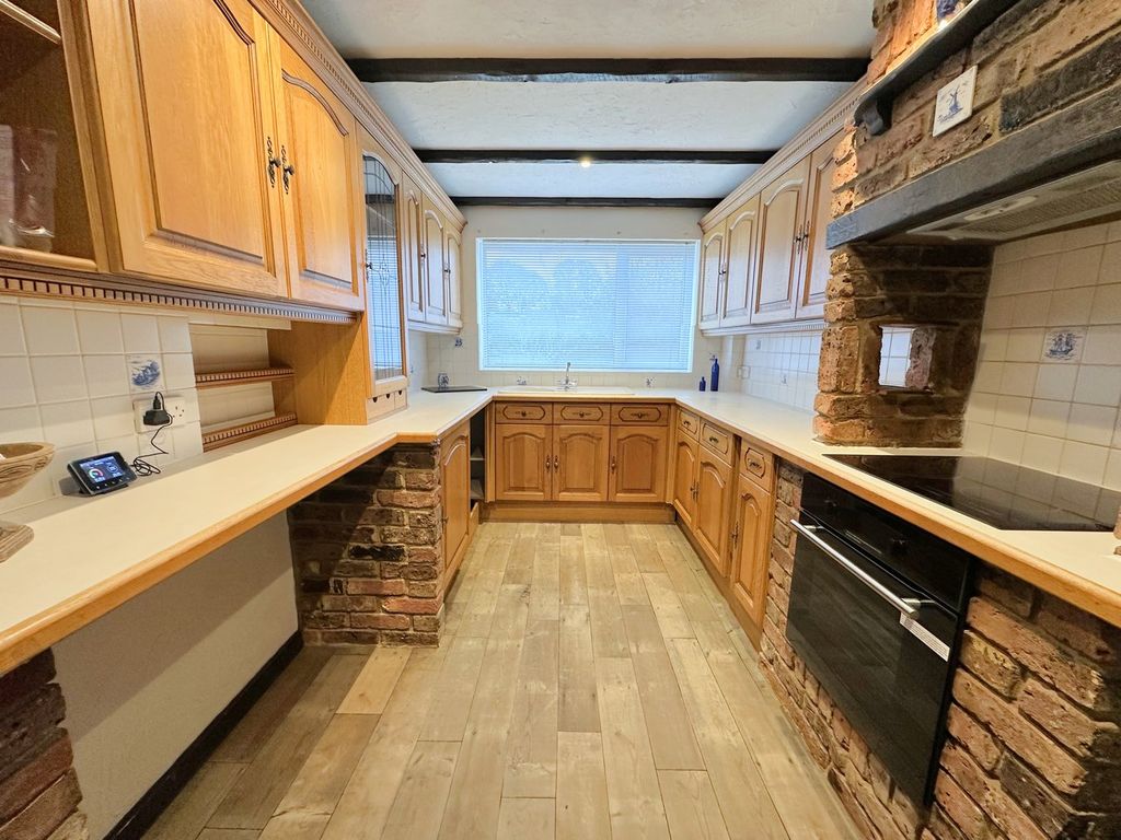 Property photo 3 of 22