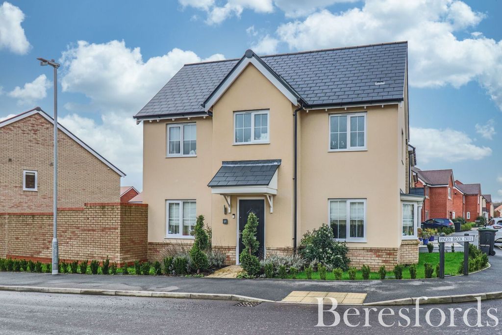 Property photo 1 of 15 Front