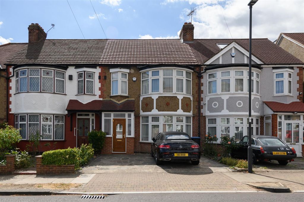Property photo 1 of 18 Dawlish 18.Jpg