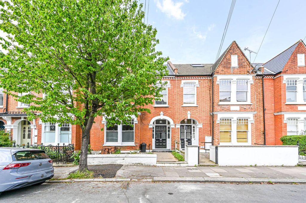 Property photo 2 of 13