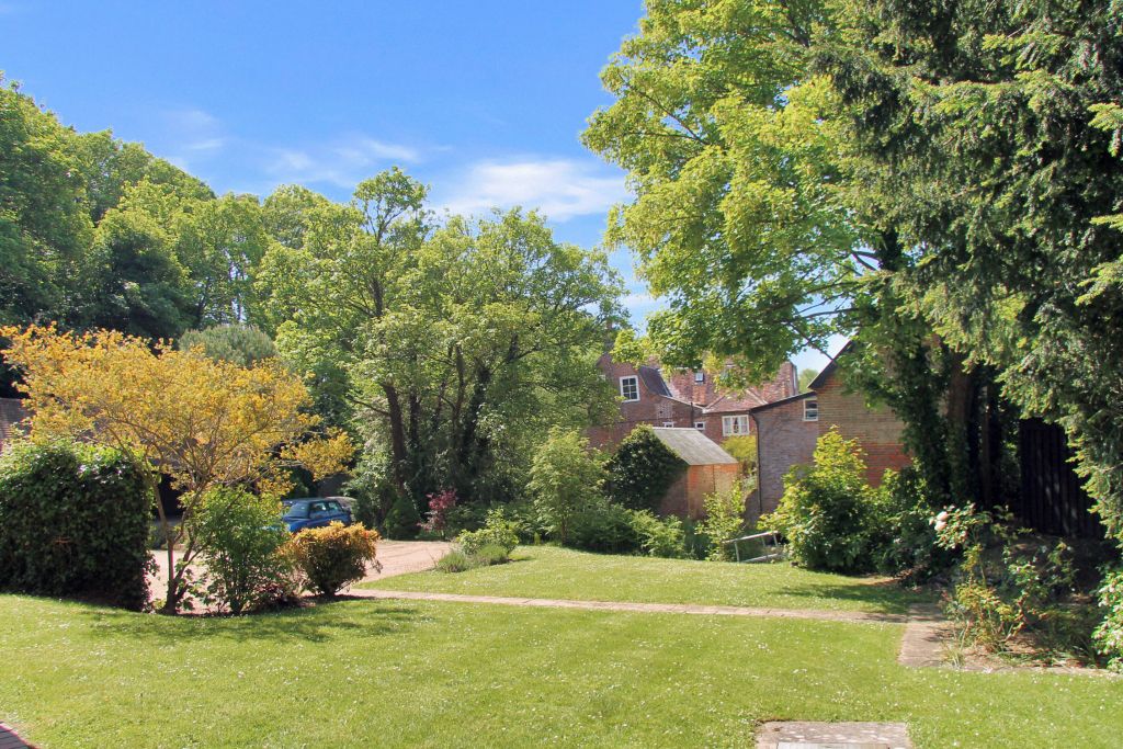 Property photo 3 of 16