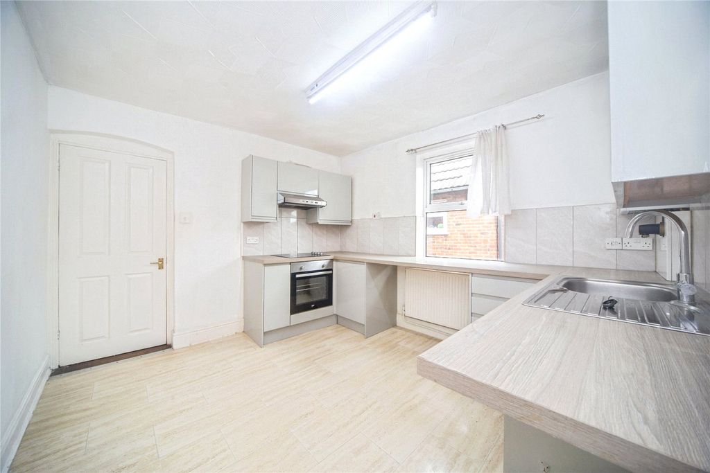 Property photo 3 of 14 Picture No. 23