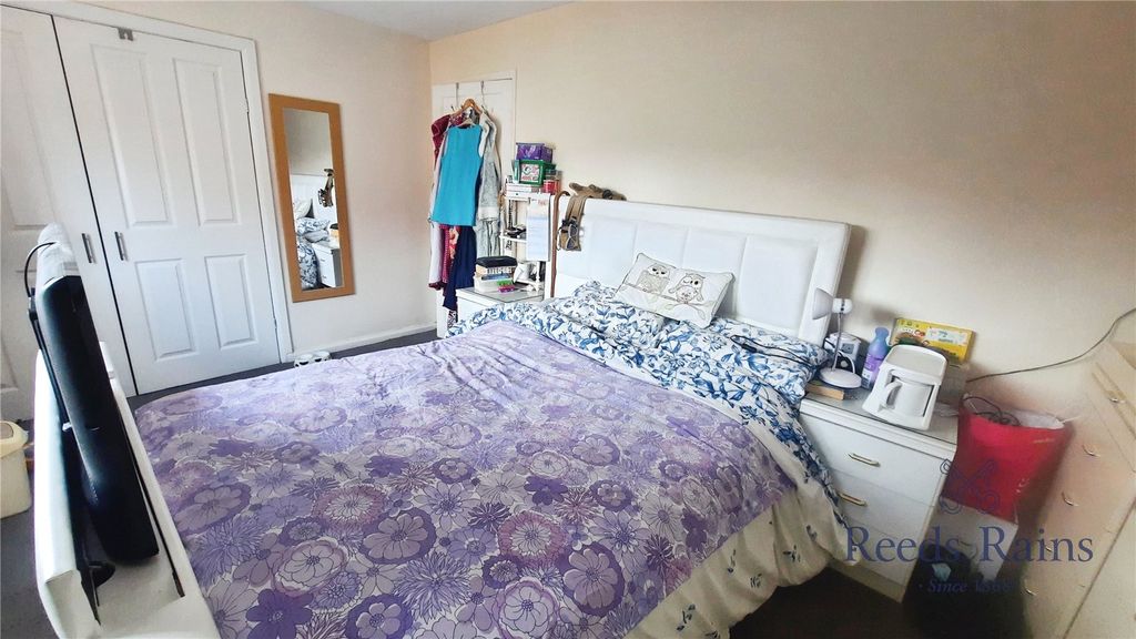 Property photo 3 of 21 Picture No. 12