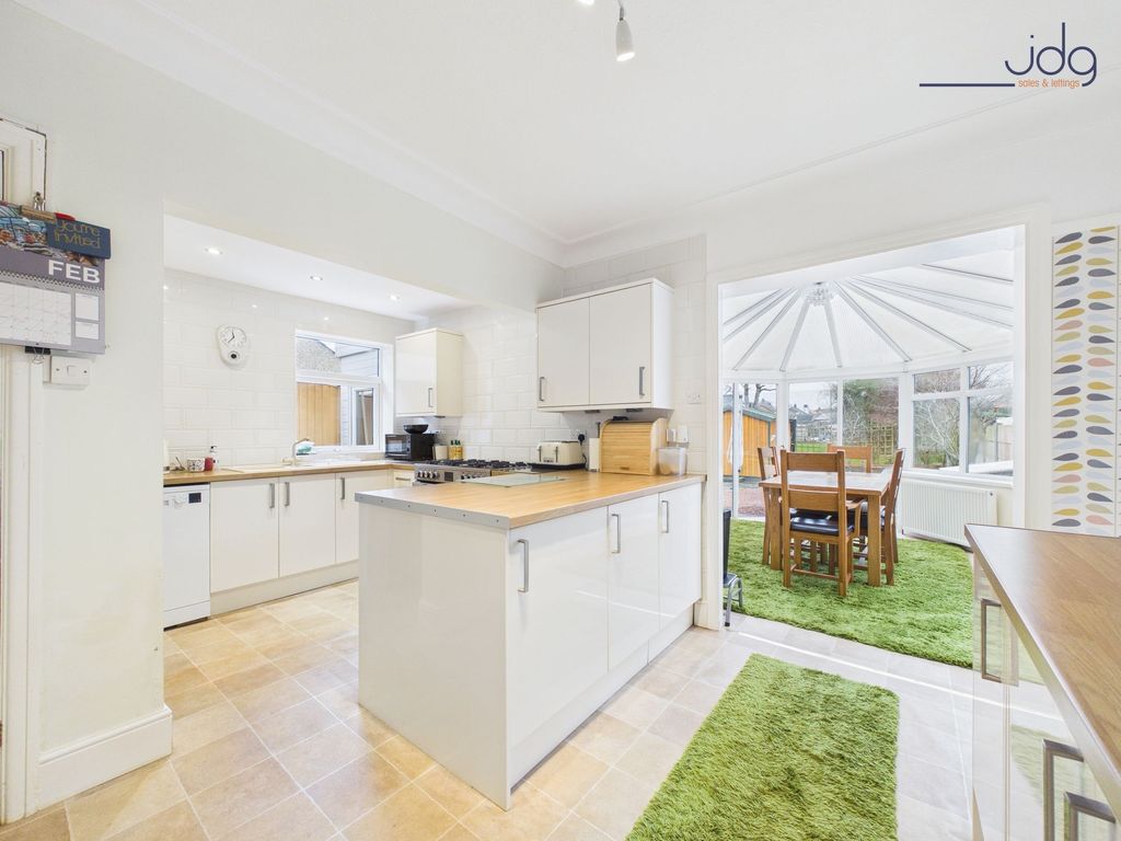 Property photo 2 of 13 Kitchen