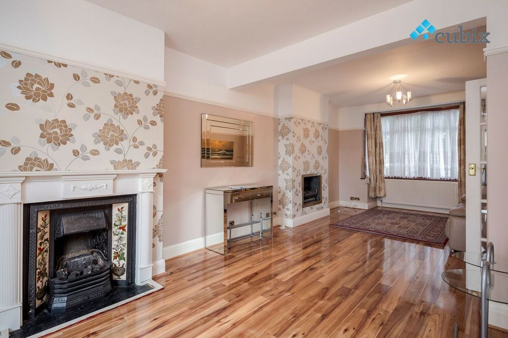 Property photo 2 of 15