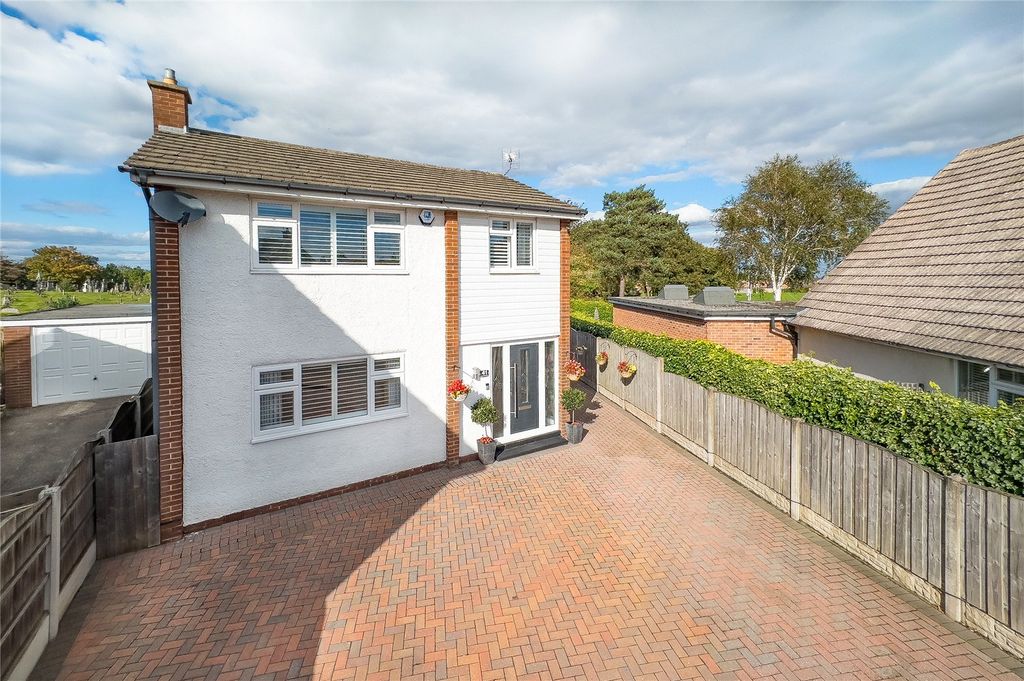 Property photo 1 of 22 Picture No. 28