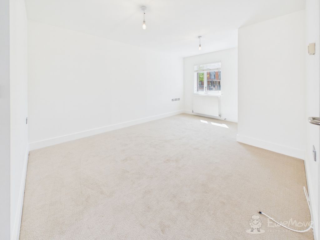 Property photo 2 of 12 Living Room