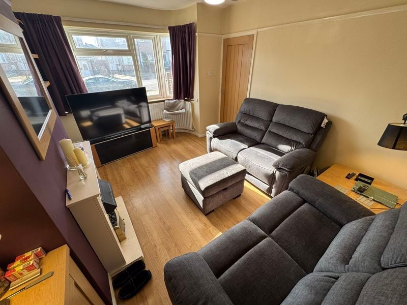 Property photo 2 of 12 Photo 4