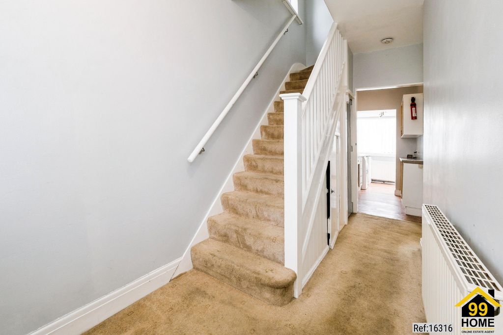 Property photo 2 of 21 Photo 1