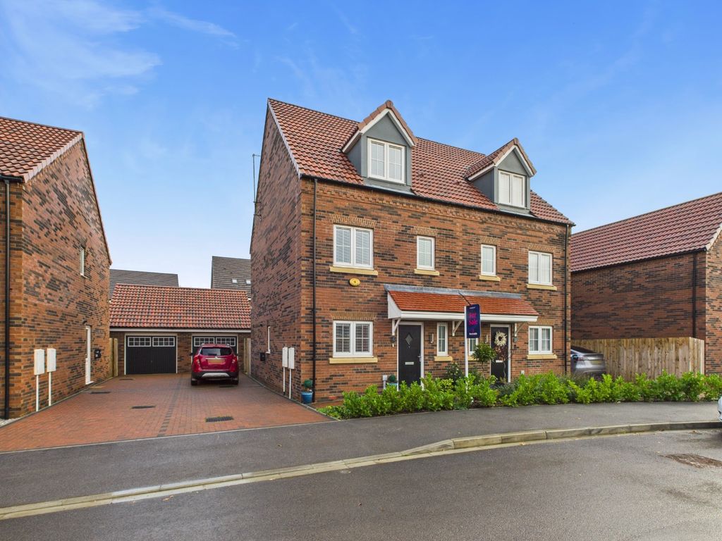 Property photo 1 of 23 4707731