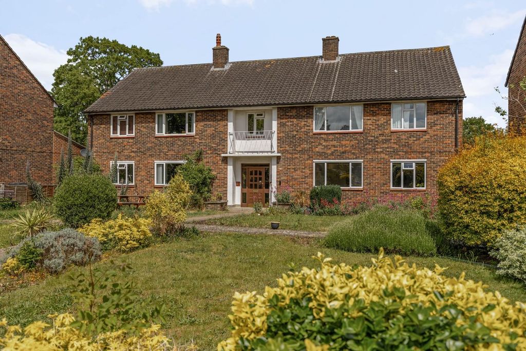Property photo 1 of 12 24 Border Road, Se26 - 15.Jpg