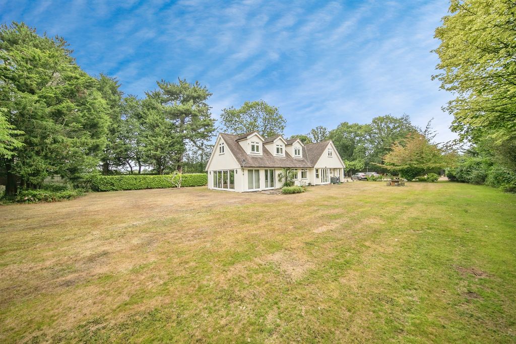 Property photo 3 of 23