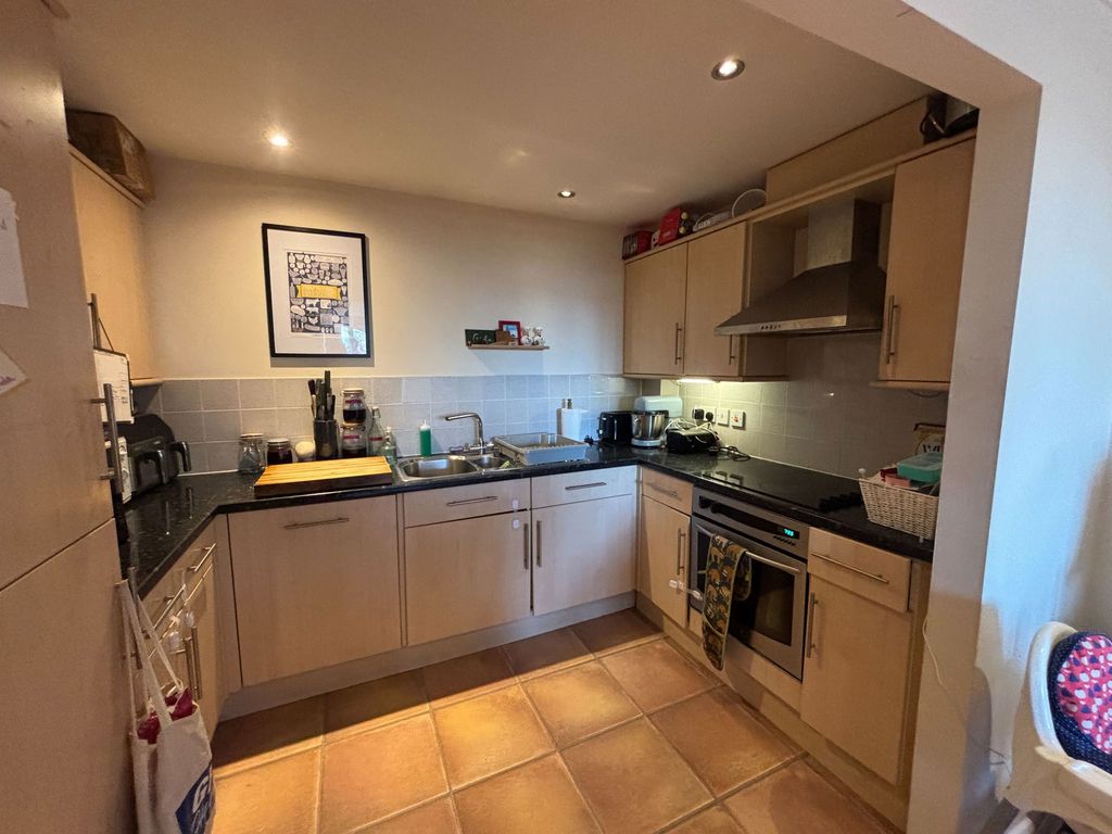 Property photo 2 of 6