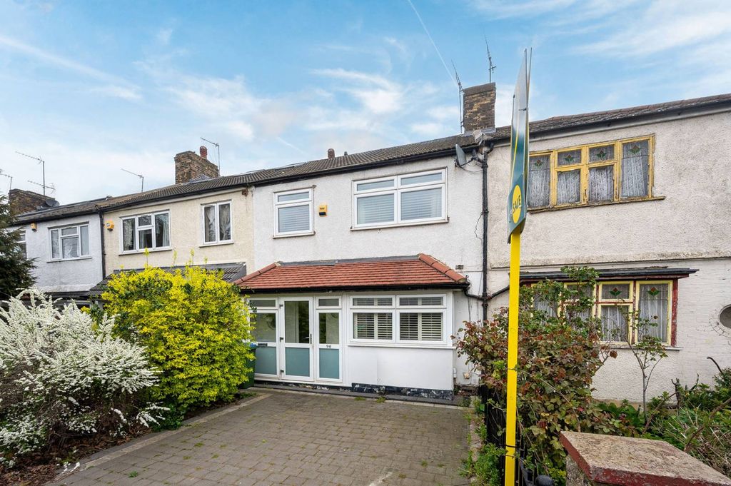 Property photo 2 of 27