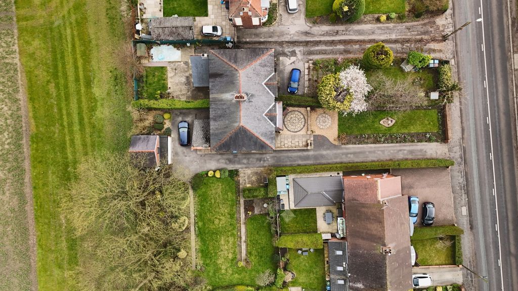 Property photo 2 of 17 Dji_20260320110210_0194_D