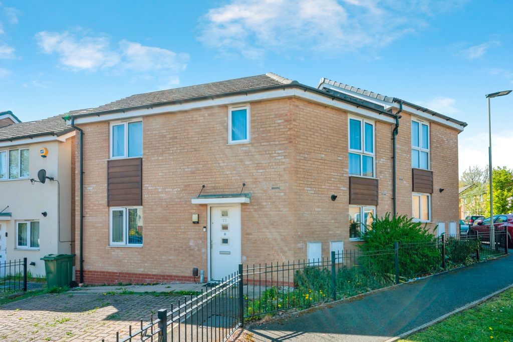 Property photo 2 of 15