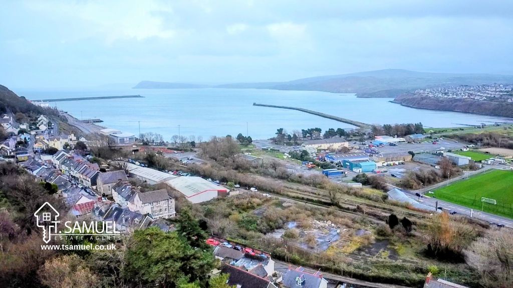 Property photo 2 of 14 Land