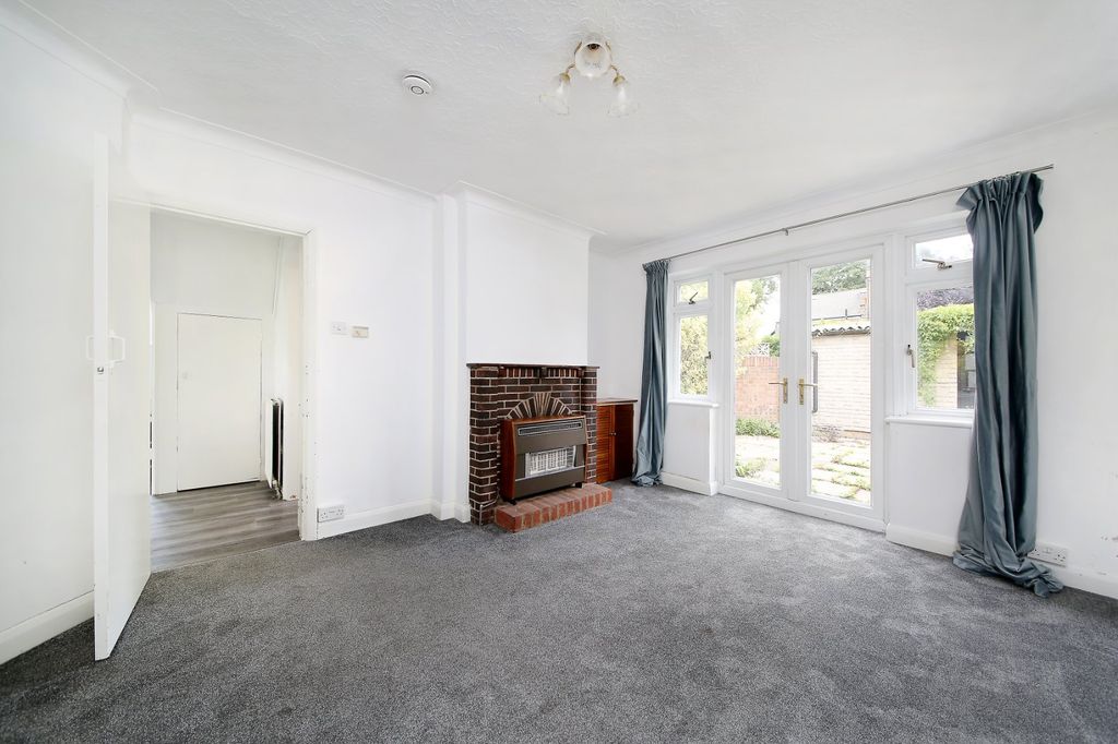 Property photo 2 of 16
