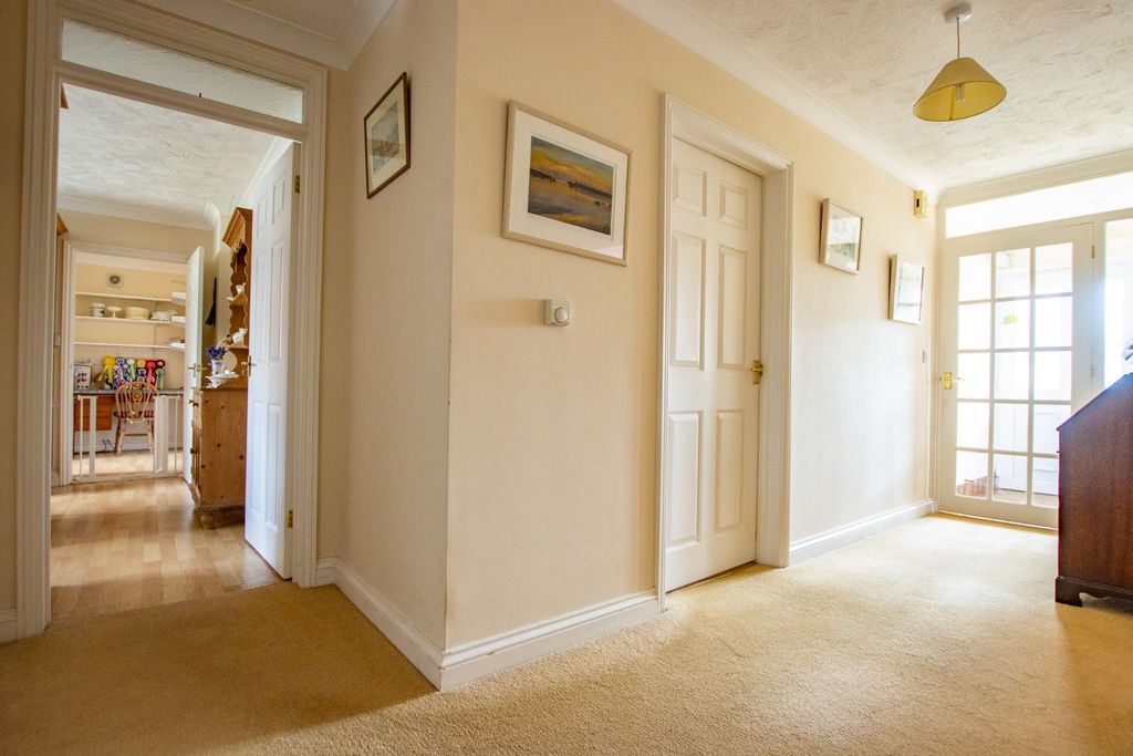 Property photo 3 of 26 5145676