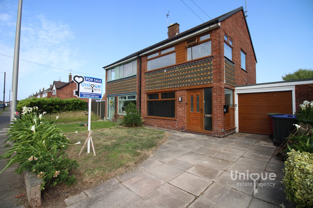 Property photo 1 of 22