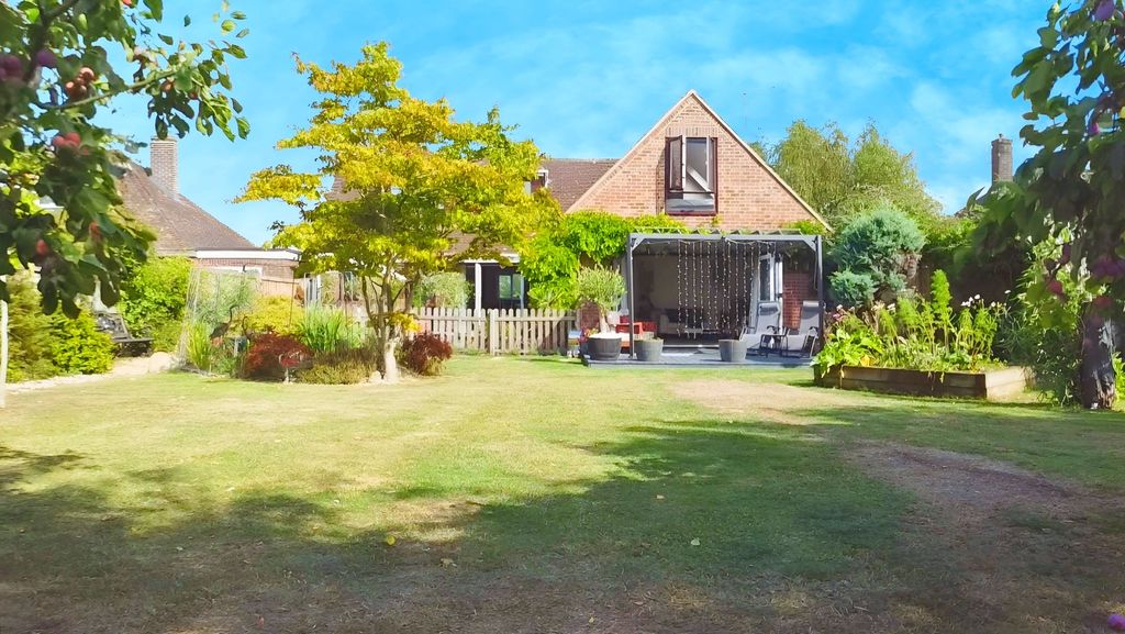 Property photo 1 of 25