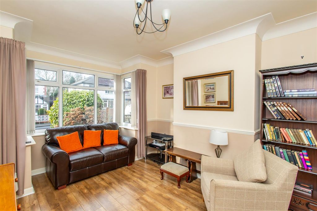 Property photo 3 of 19 Living Room