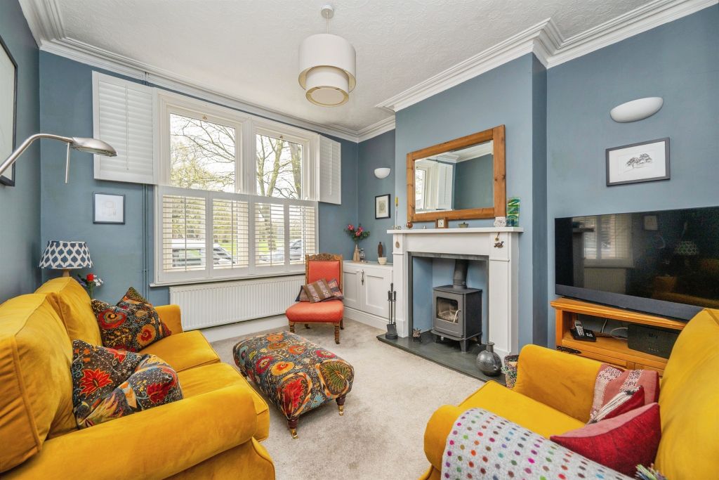 Property photo 2 of 20