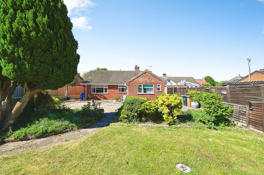 Property photo 1 of 19
