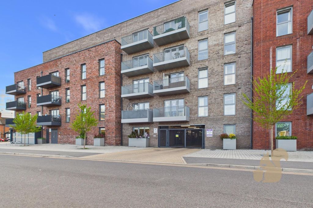 Property photo 1 of 15 Cam01814G0-Pr0096-Still018.Jpg