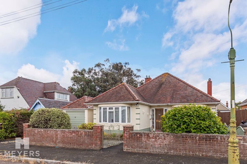 Property photo 1 of 15 Photo 5