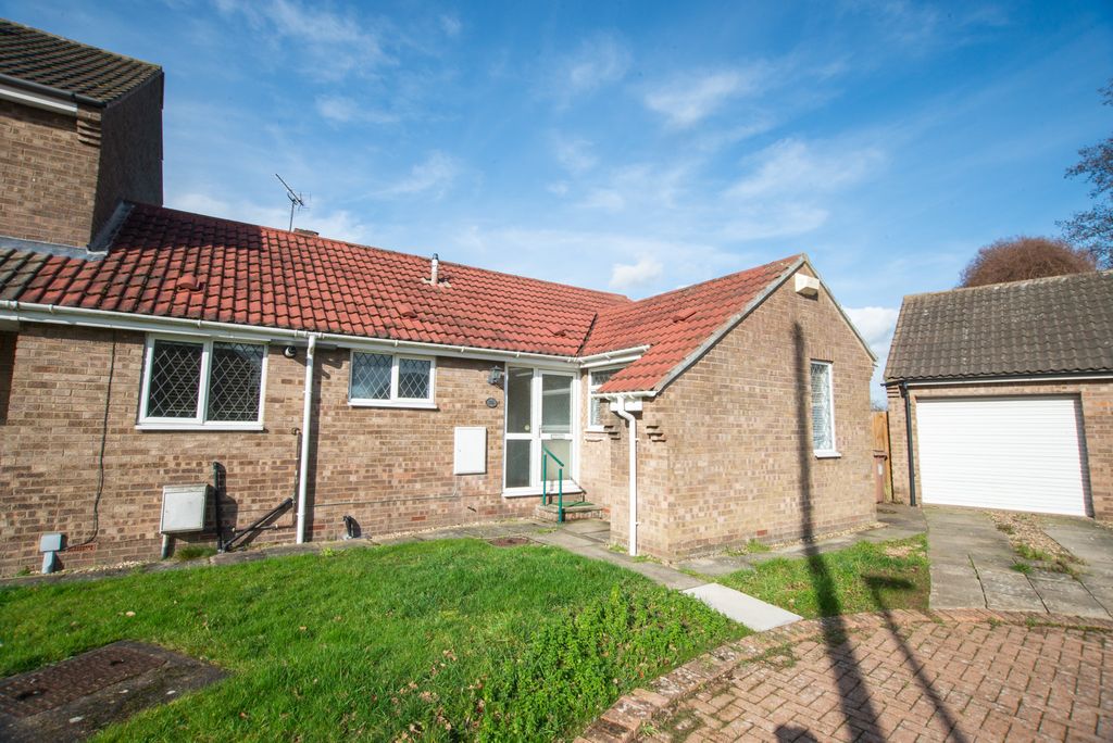 Property photo 2 of 20