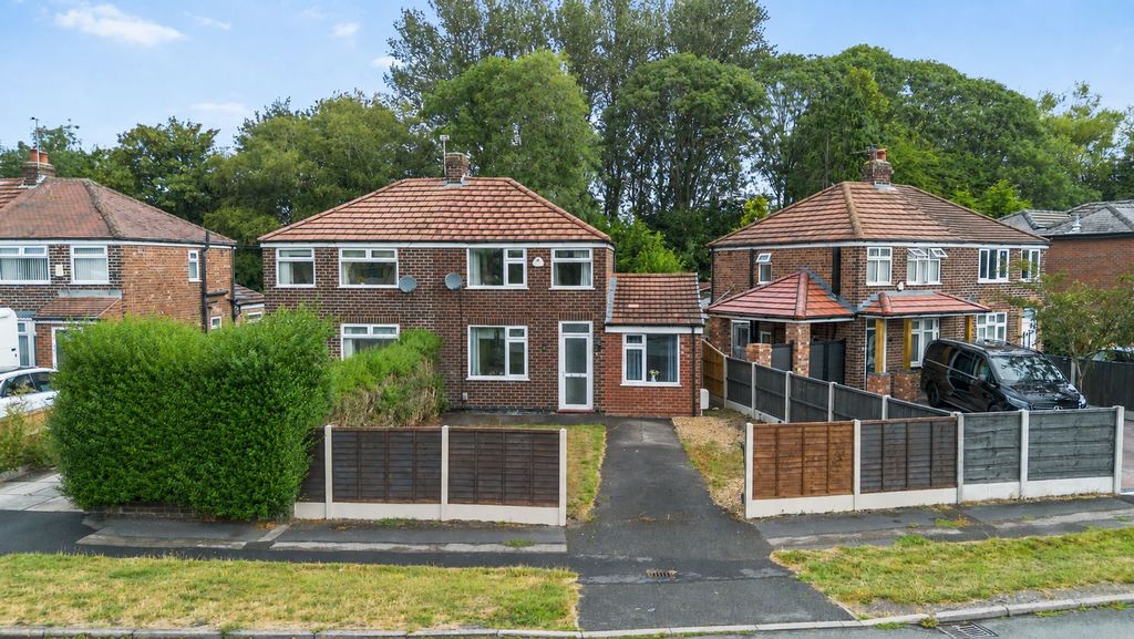 Property photo 1 of 18