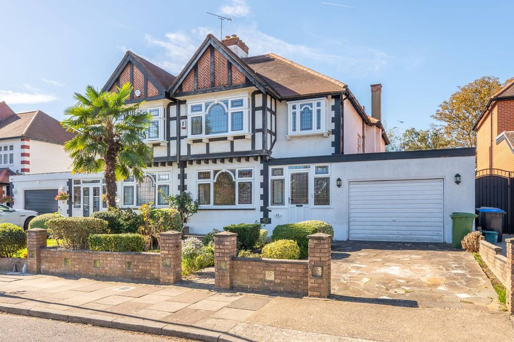 Property photo 2 of 18