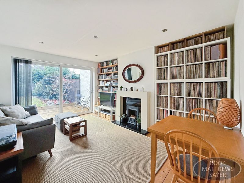 Property photo 3 of 12 Photo 23