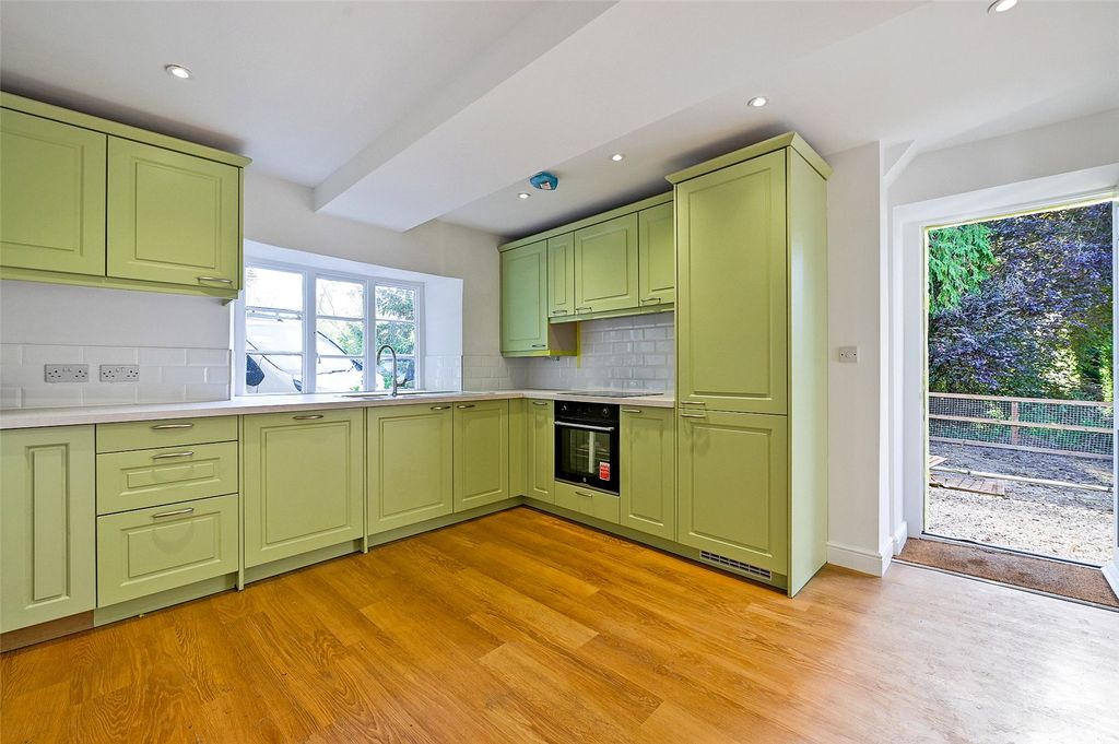 Property photo 2 of 12 Kitchen