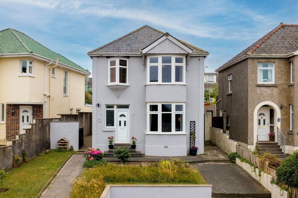 Property photo 1 of 26
