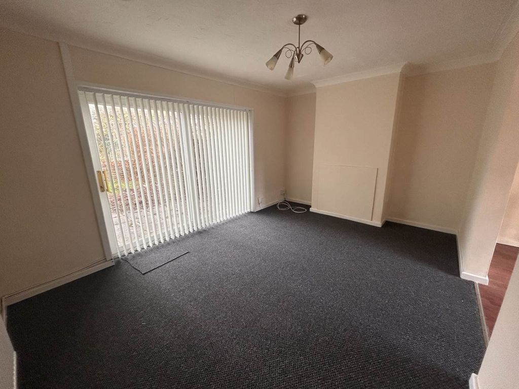 Property photo 3 of 7 Thumbnail_Img_3833