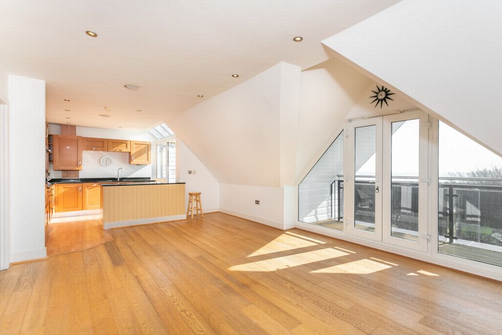 Property photo 3 of 19 Open Plan Living Spae