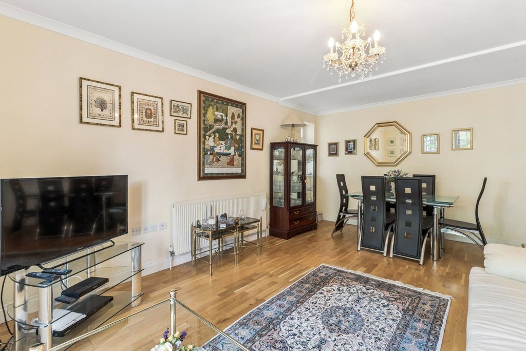 Property photo 3 of 15