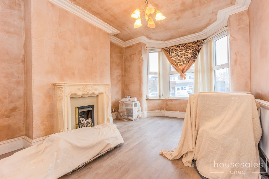 Property photo 3 of 19