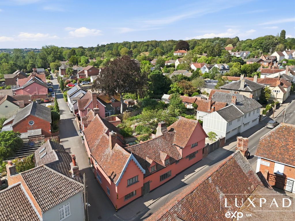 Property photo 3 of 77