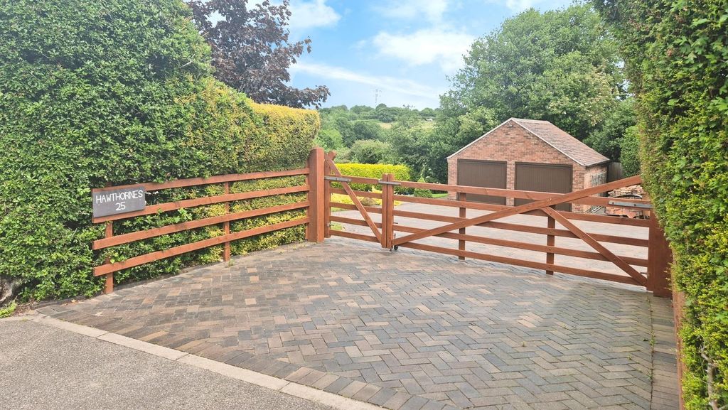 Property photo 3 of 66 Outside