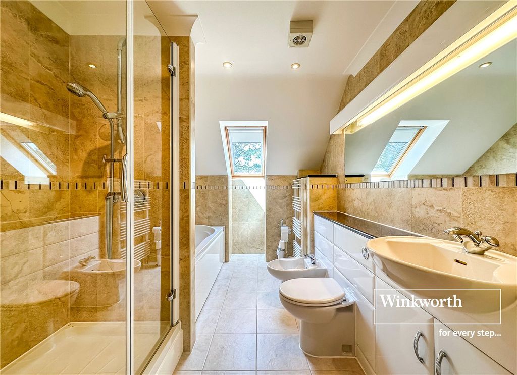 Additional image 15 of 3 bed flat for saleGolf Links Road, Ferndown, Dorset BH22